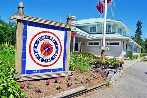 Semiahmoo Fish & Game Club .